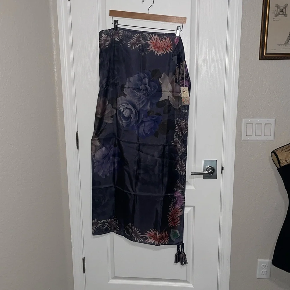 NEW JOHNNY WAS GREY Purple SCARF $110 Floral Print Tassels 100% Silk